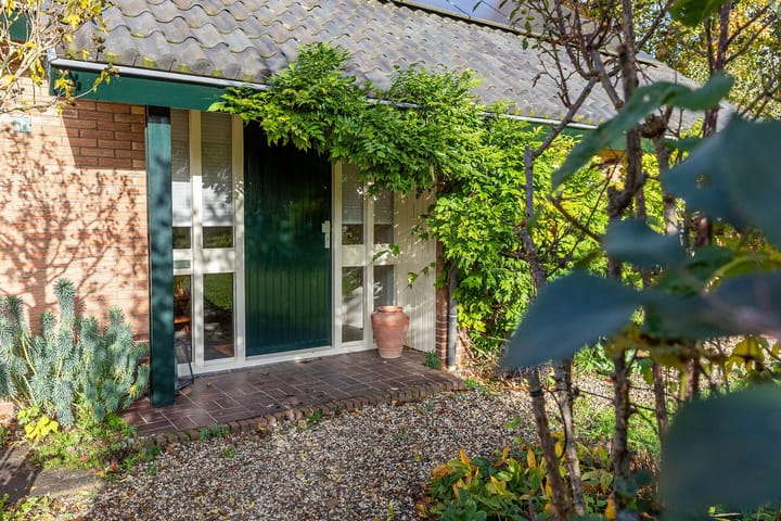 Photo 9 of Pottumsestraat 1