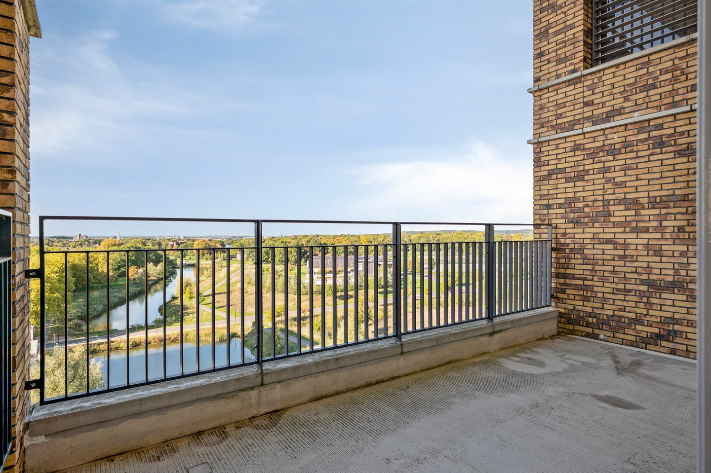 Foto 14 van Atletenbaan 94-L