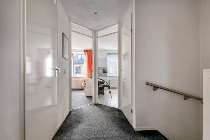 Photo 37 of Kloosterstraat 2