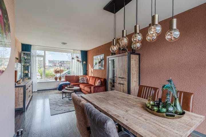 Photo 2 of van der Fuyckstraat 60