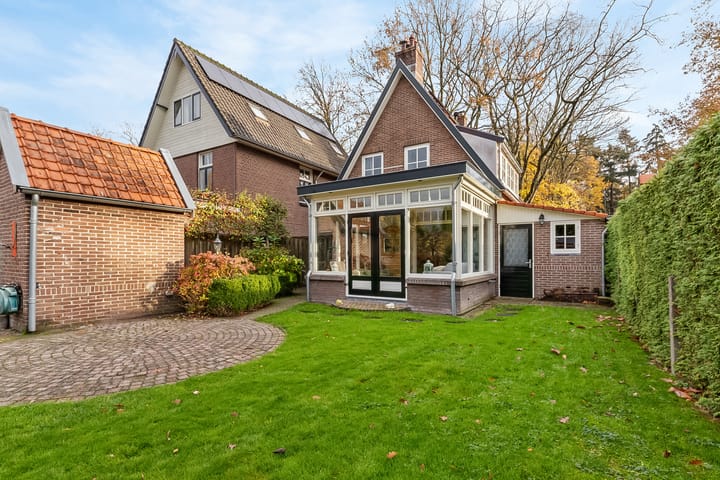 Photo 38 of Sparrenlaan 13