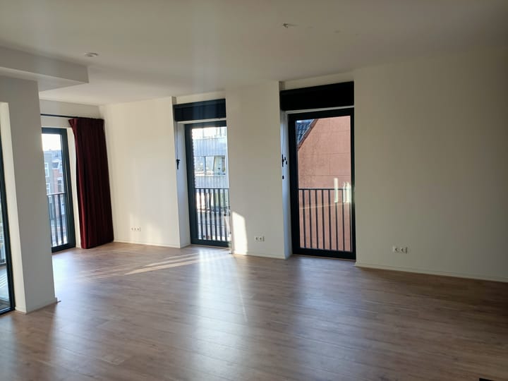 Photo 9 of Friesestraatweg 22-35