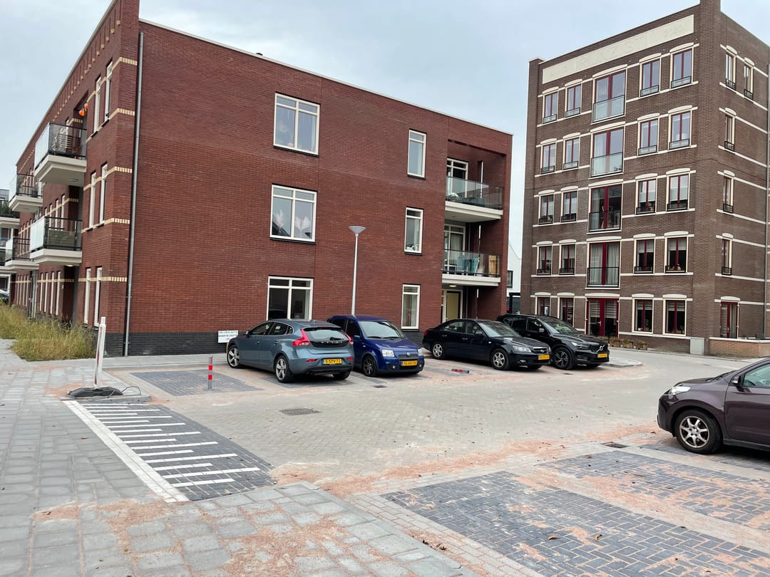 Photo 2 of Bram van Veldestraat 3