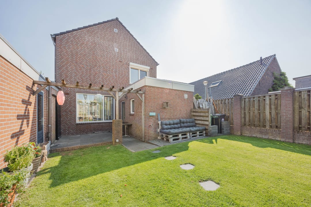 Photo 31 of Hoofdstraat 66