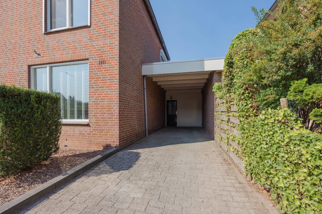 Photo 37 of Hoofdstraat 66