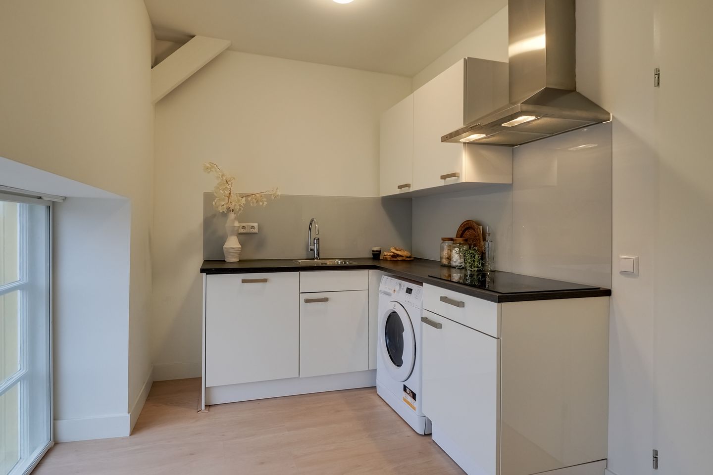 Foto 14 van Verdronkenoord 12-H