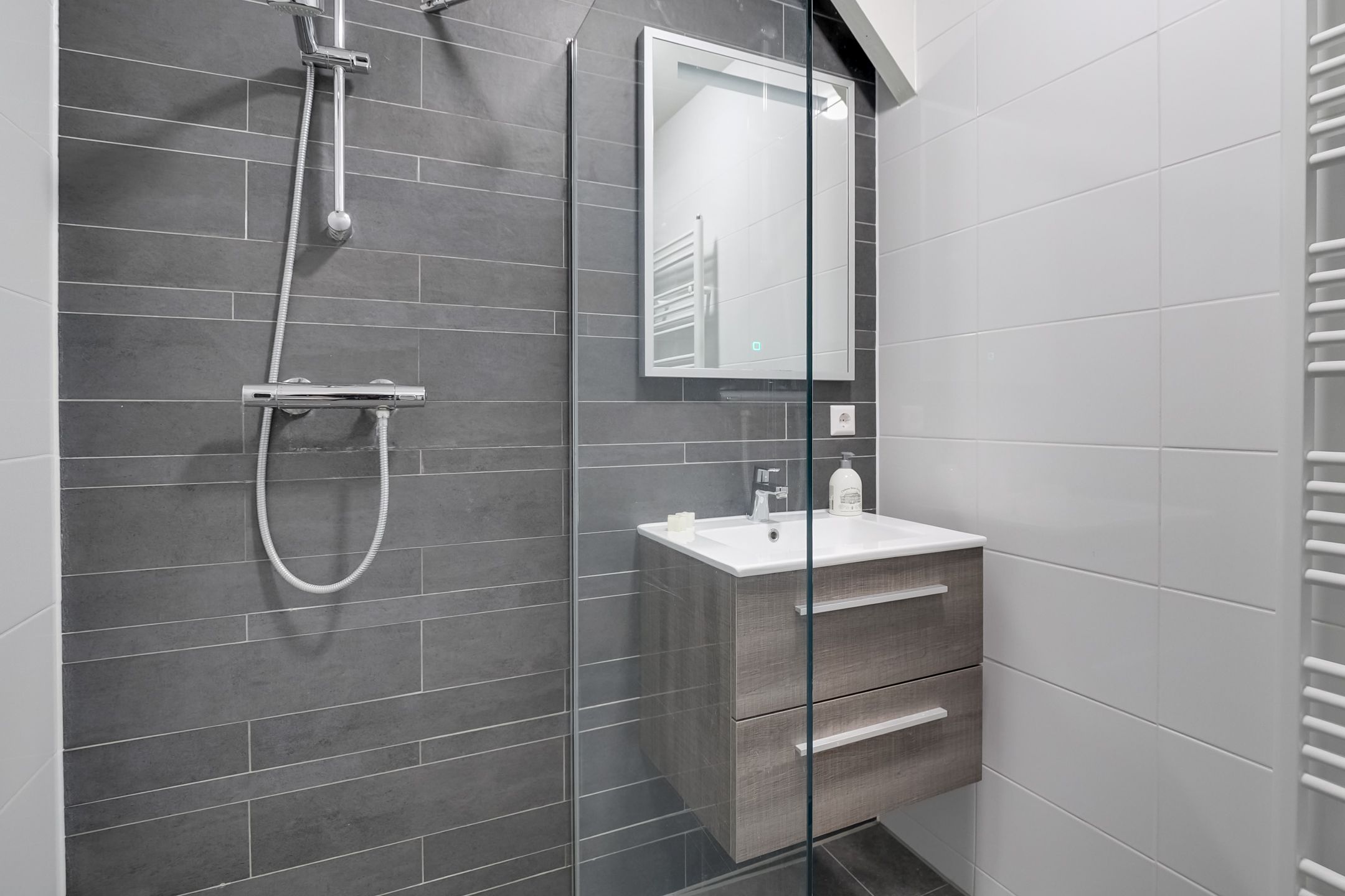 Foto 18 van Verdronkenoord 12-H