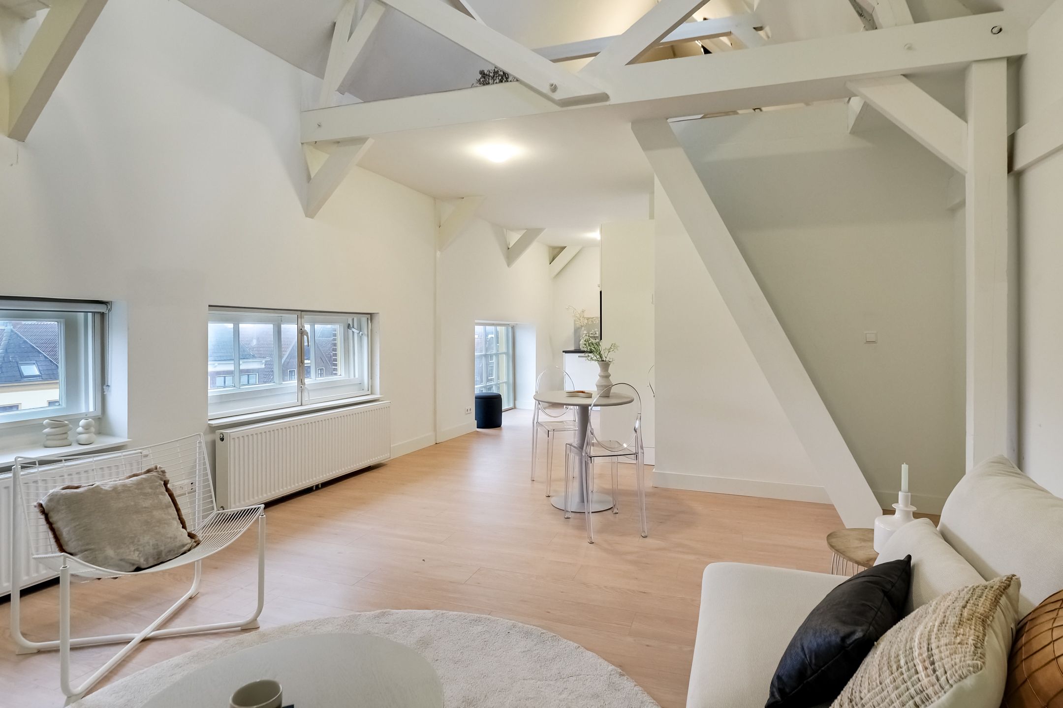 Foto 24 van Verdronkenoord 12-H