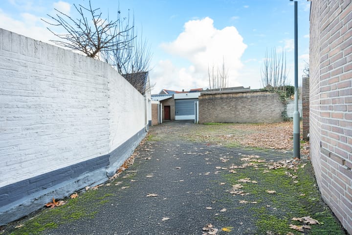 Foto 28 van Rijksweg Zuid 101