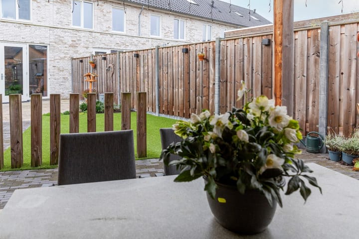 Foto 76 van H Vervoornstraat 22