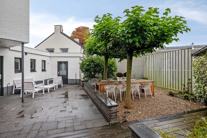 Photo 38 of Bergslandstraat 16