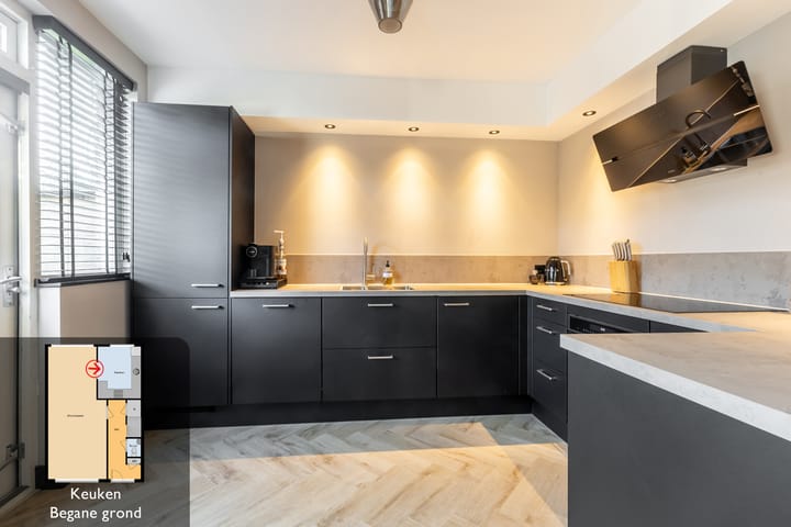 Photo 17 of Breughelstraat 9