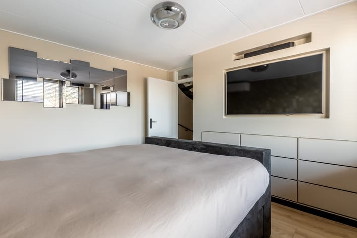 Photo 22 of Breughelstraat 9