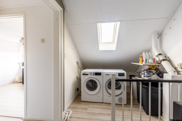 Photo 31 of Breughelstraat 9