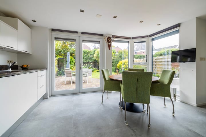 Foto 14 van Henri t' Sasplein 31