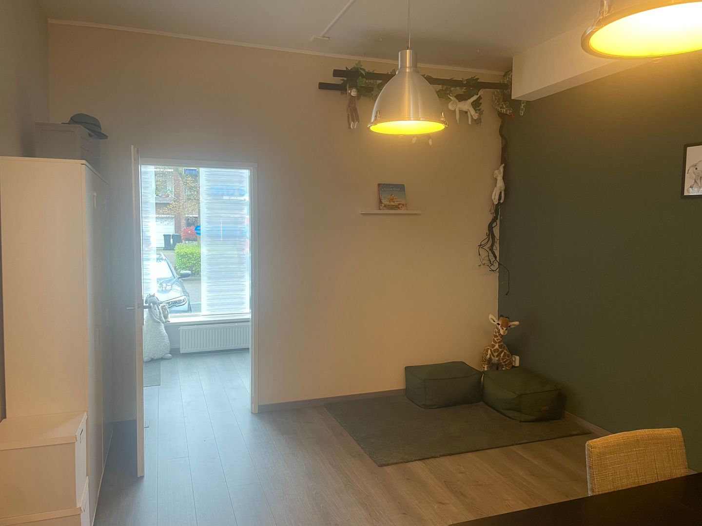 View photo 3 of Stationsplein 16