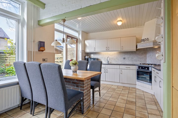 Foto 8 van Ridder van Dorpstraat 16