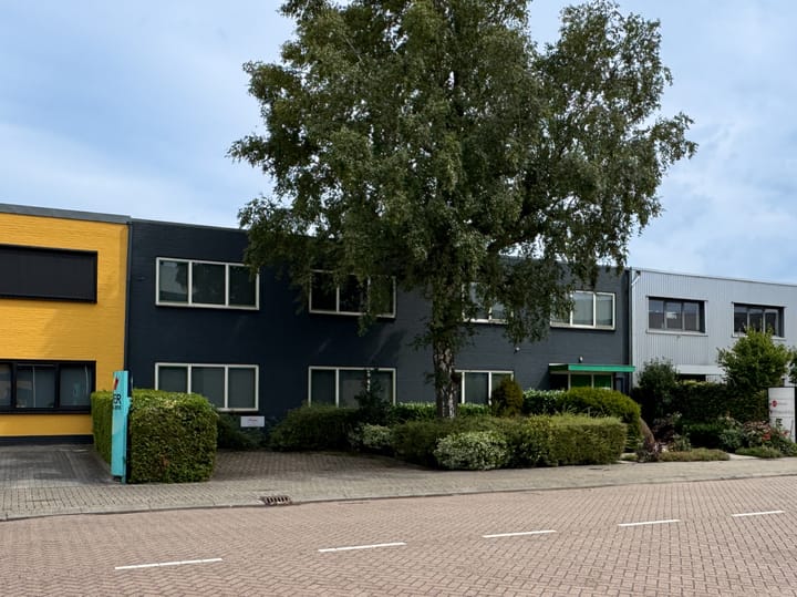 Pampuslaan 96, Weesp