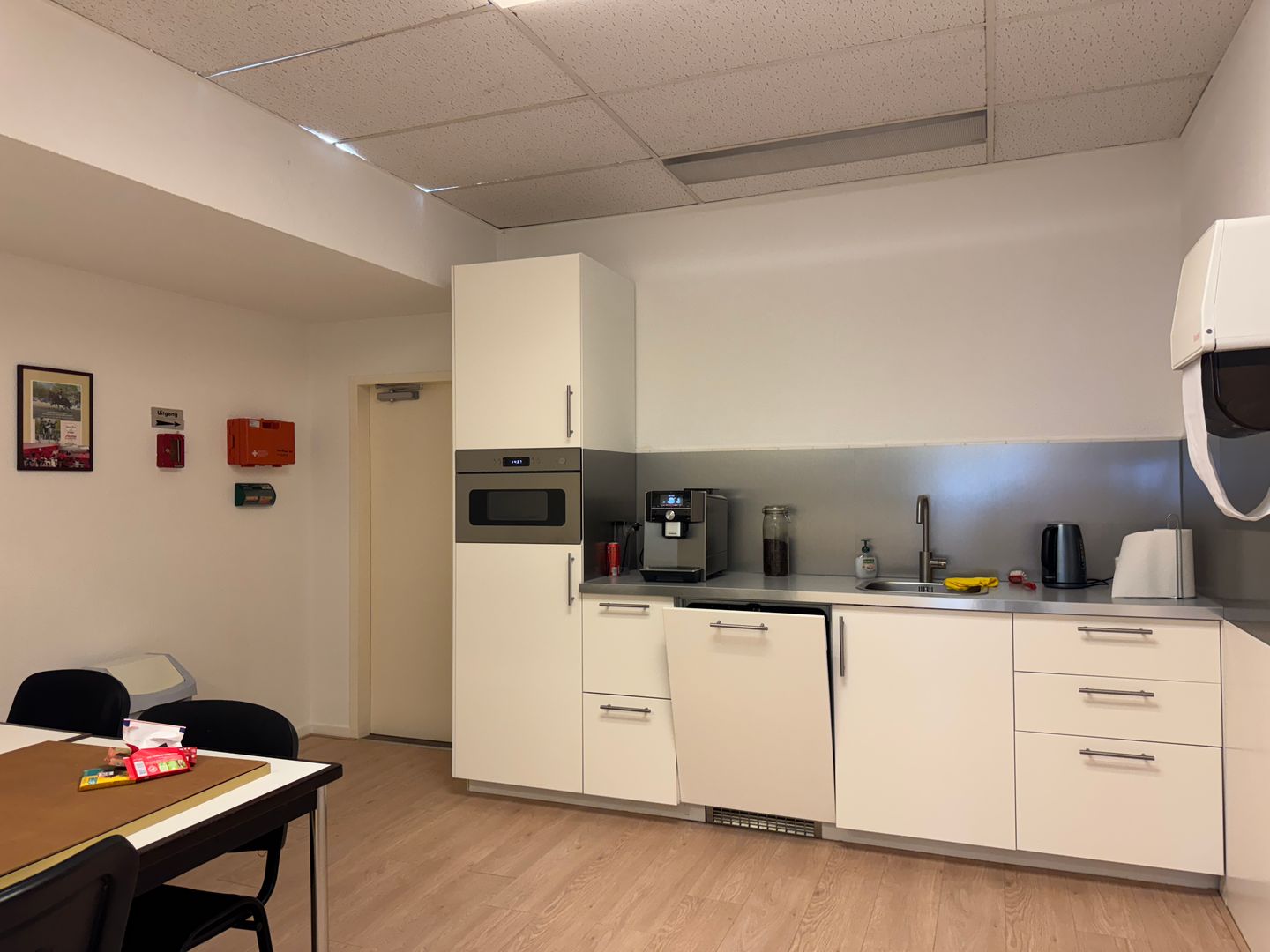 Bekijk foto 5 van Pampuslaan 96