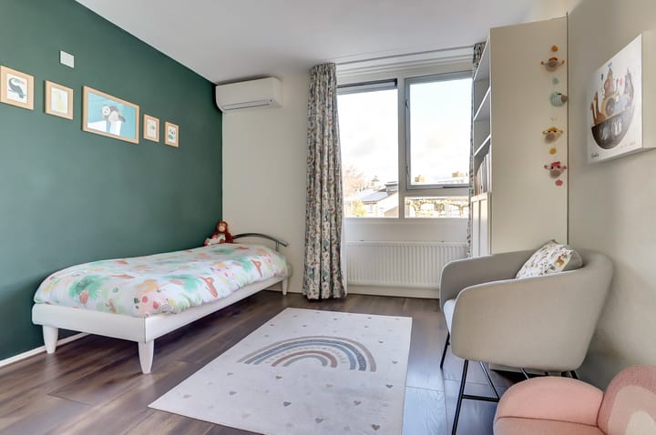 Photo 15 of Roolvinkstraat 9