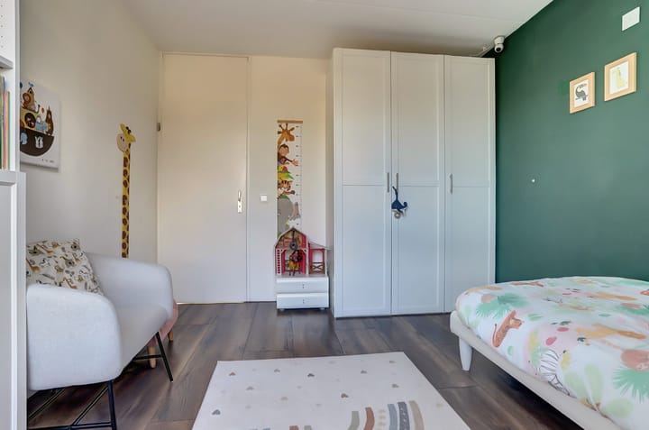 Photo 18 of Roolvinkstraat 9