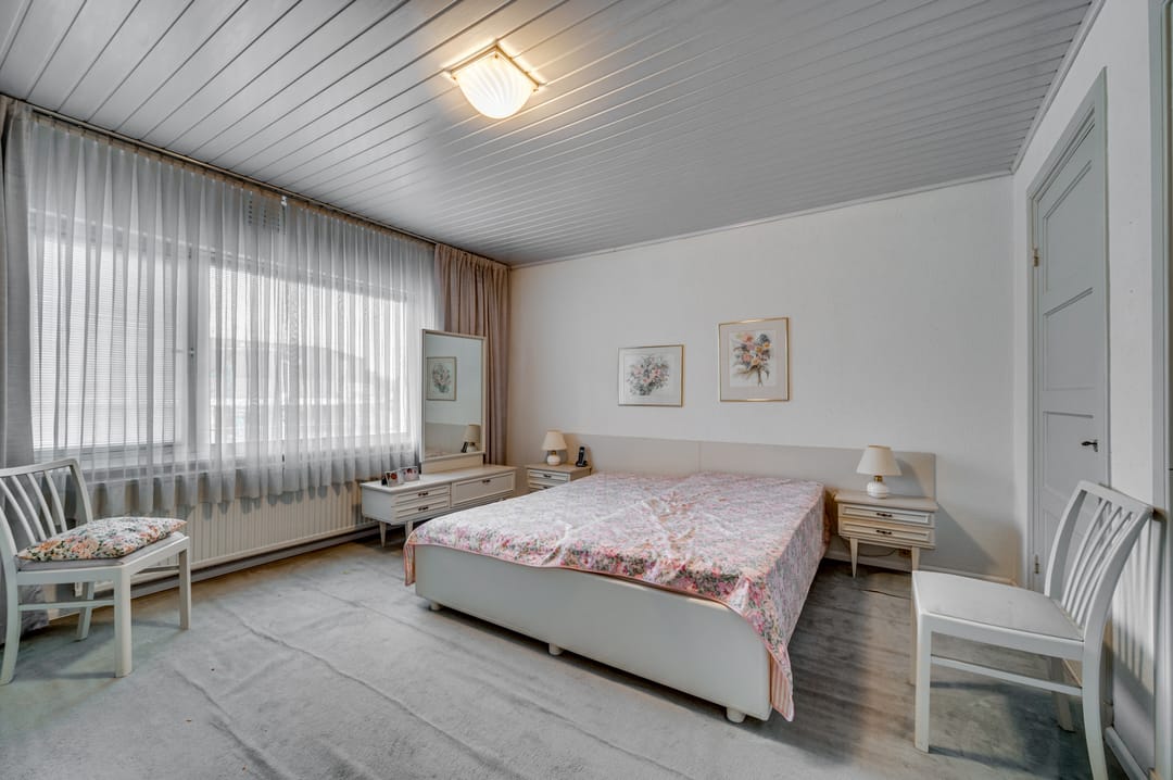 Foto 17 van van Nijvenheimstraat 11