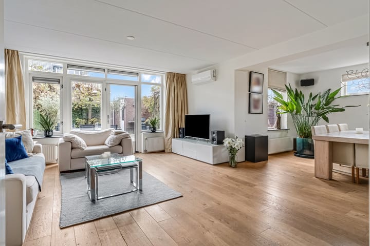 Photo 2 of Dwarsdijk 31