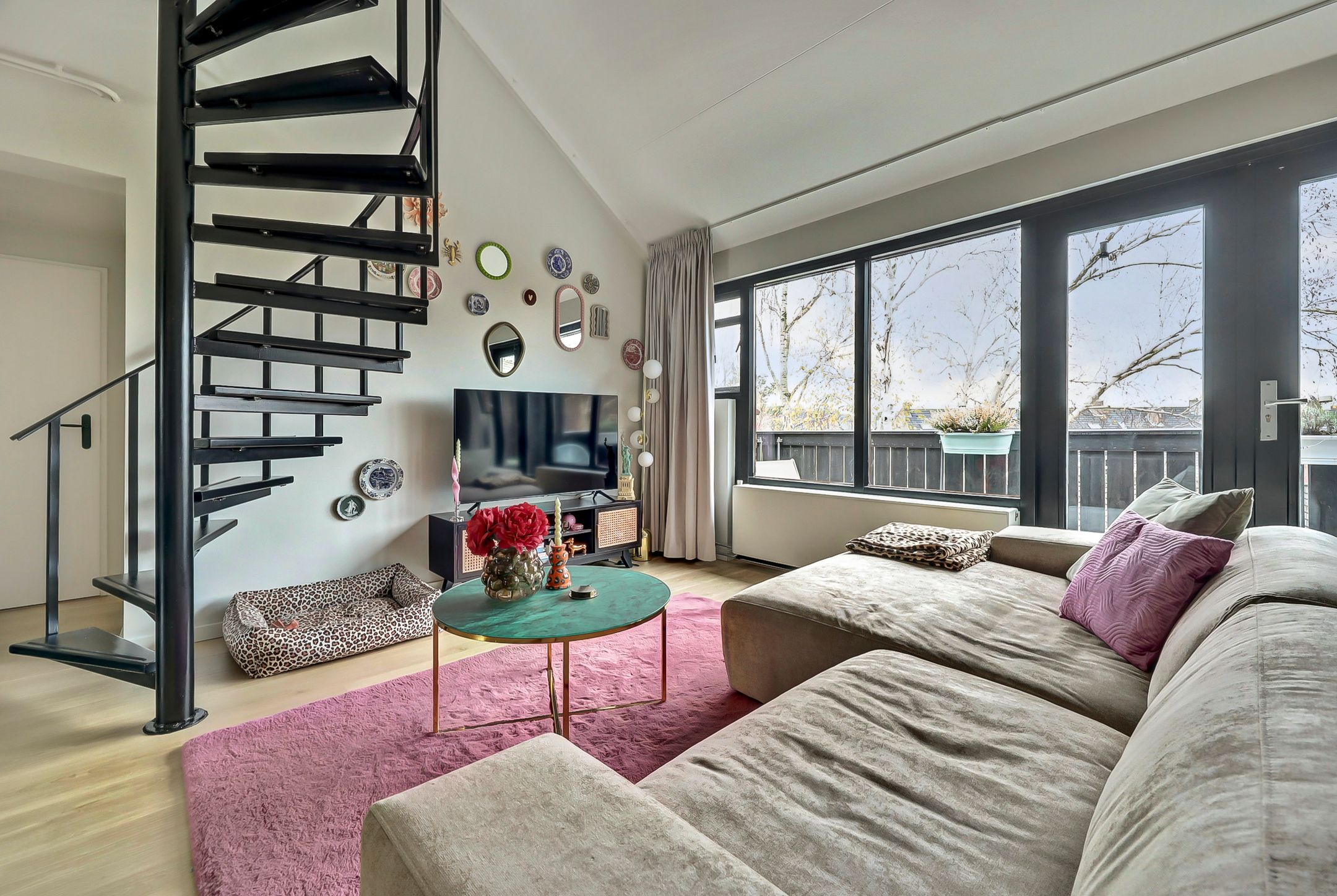 Photo 12 of Fuga 136