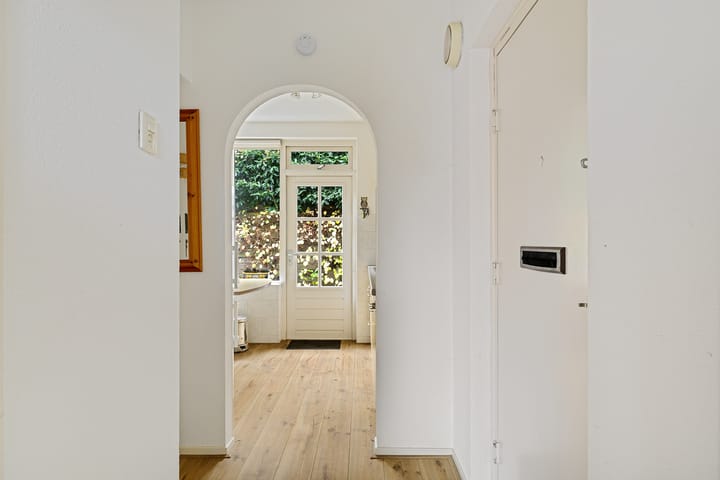 Photo 7 of Vondellaan 16