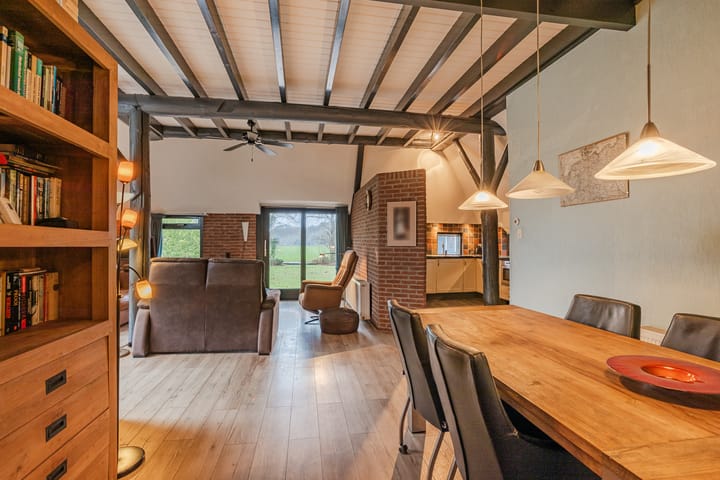 Foto 11 van Eesveenseweg 97