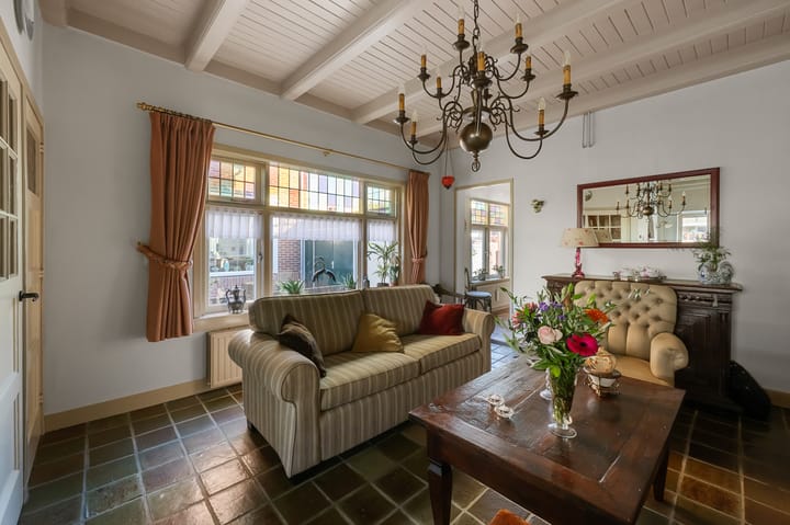 Foto 3 van Van Genderenstraat 14