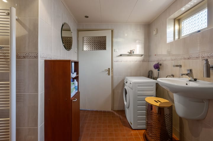 Foto 11 van Van Genderenstraat 14