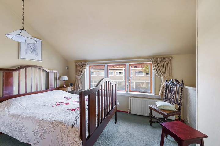 Foto 13 van Van Genderenstraat 14