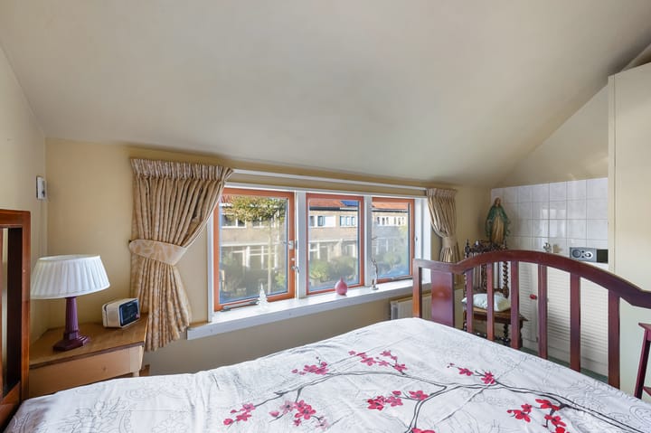 Foto 14 van Van Genderenstraat 14