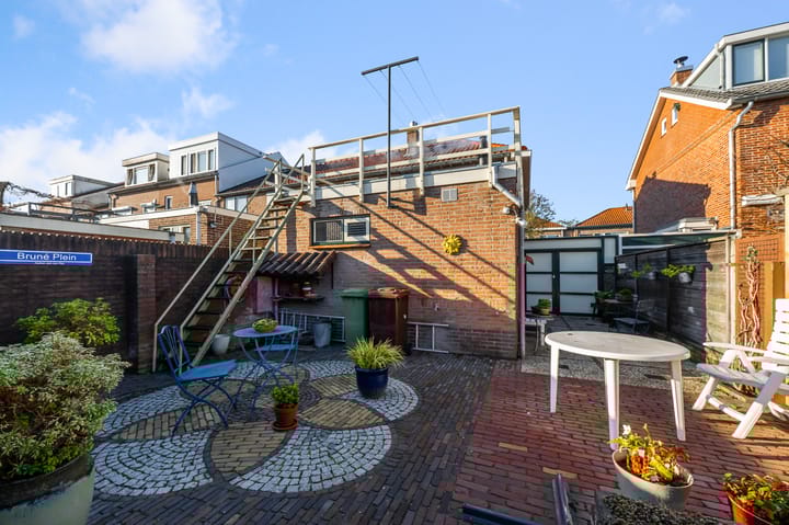 Foto 18 van Van Genderenstraat 14