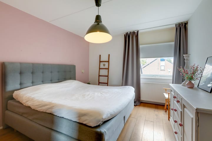 Foto 29 van Planetenstraat 30