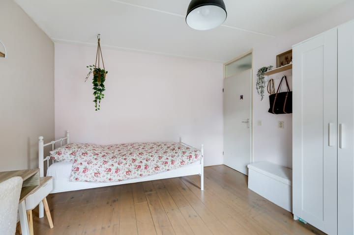 Foto 33 van Planetenstraat 30