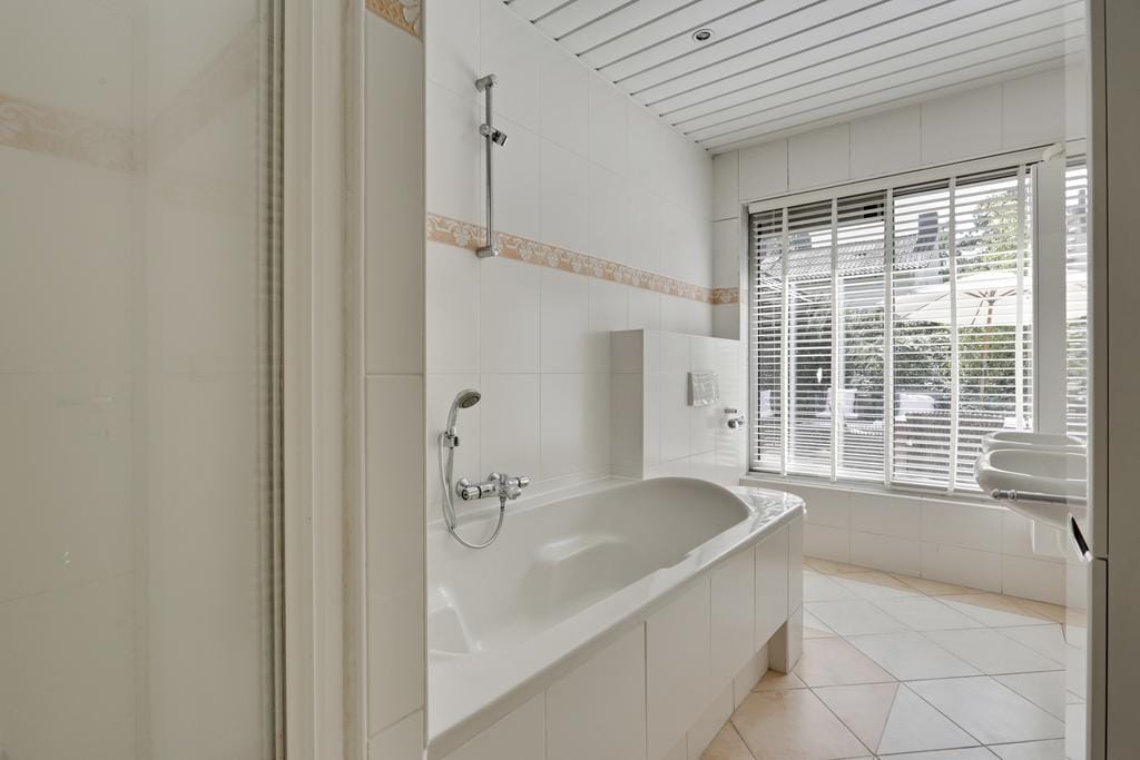 Foto 17 van Zonneweilaan 15