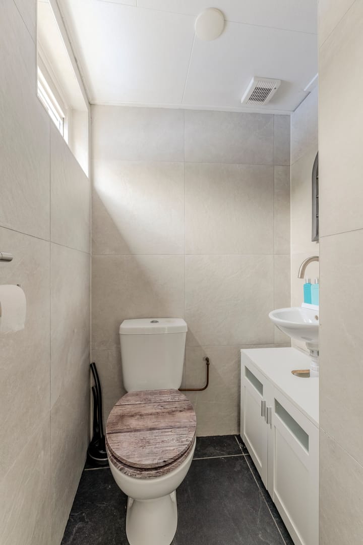 Photo 8 of Leharstraat 43