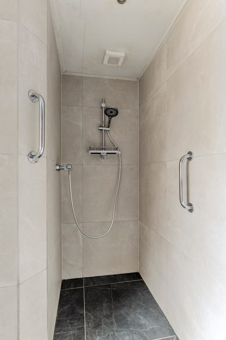 Photo 9 of Leharstraat 43