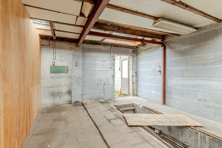 Photo 20 of Leharstraat 43