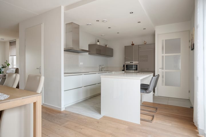 Photo 17 of Boudewijn Büchlaan 6