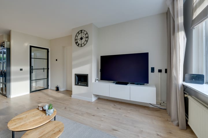 Photo 12 of Zuiderweg 182