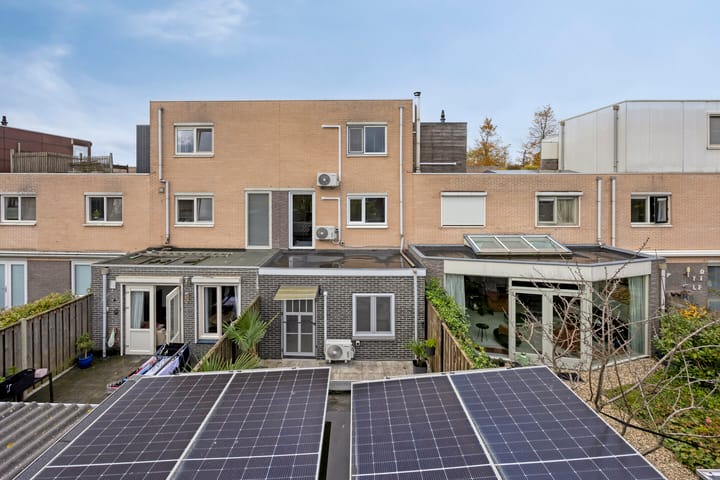 Photo 25 of Leonard Springerlaan 140