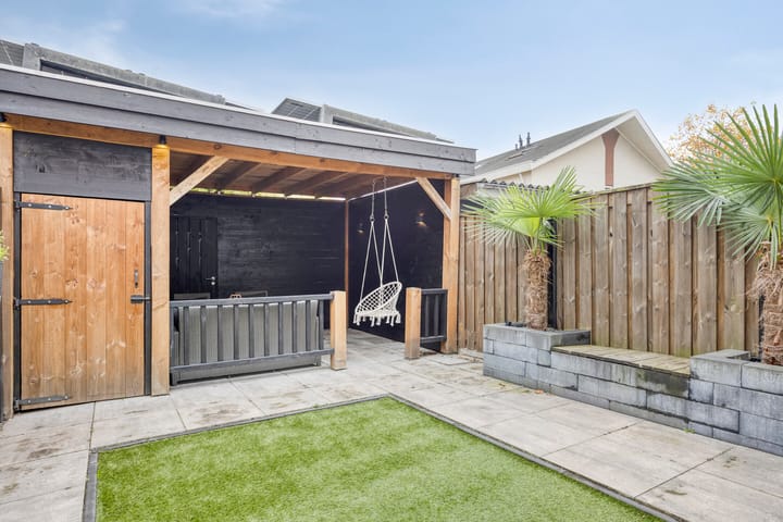 Photo 28 of Leonard Springerlaan 140