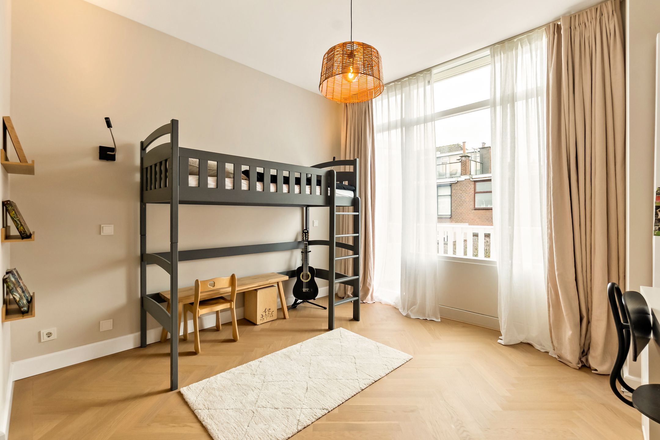 Photo 48 of Van Boetzelaerlaan 202