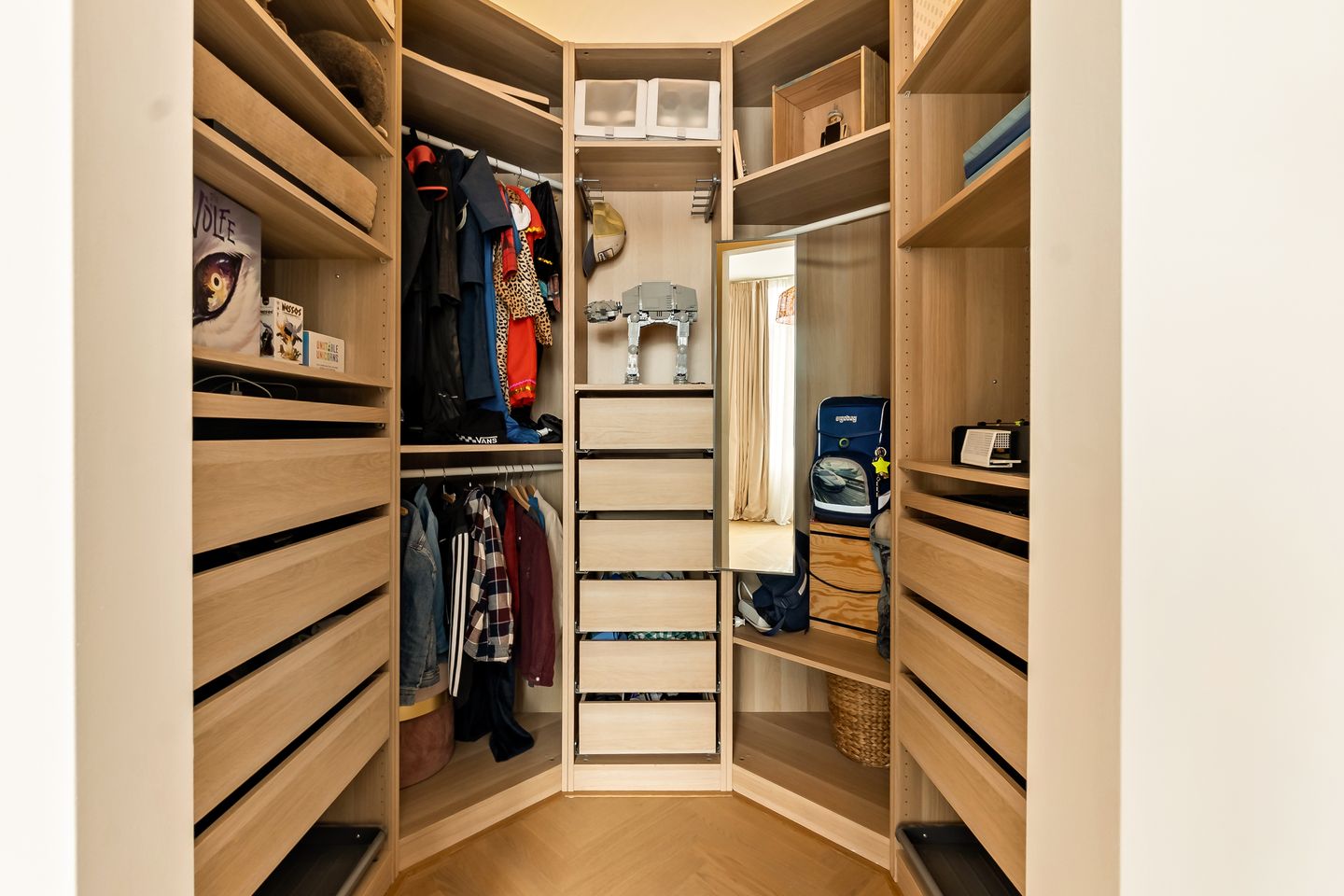 Photo 50 of Van Boetzelaerlaan 202