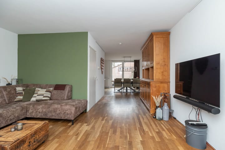 Foto 12 van Wetsteen 5