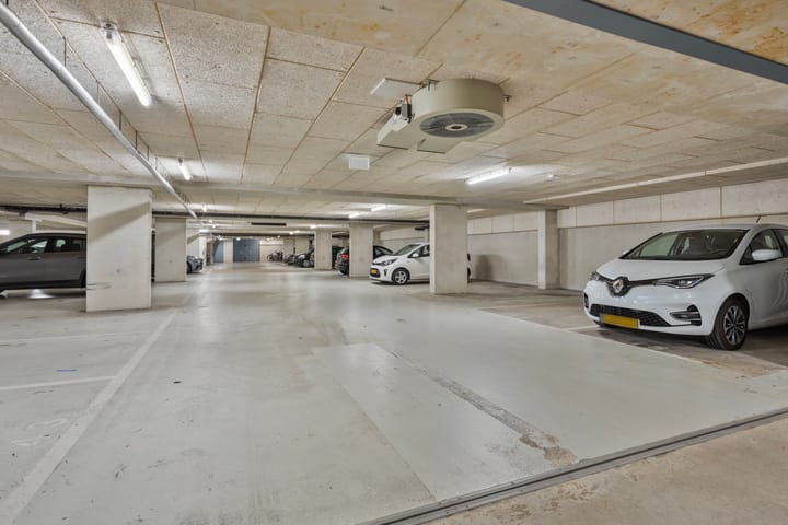 Photo 22 of Italiëstraat 12