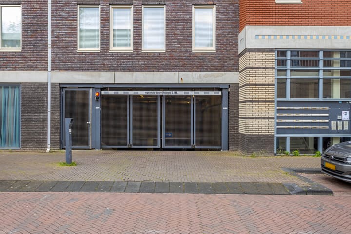 Photo 24 of Italiëstraat 12